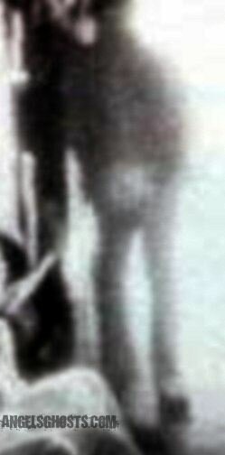 Close-up: Toys R Us Ghost Man