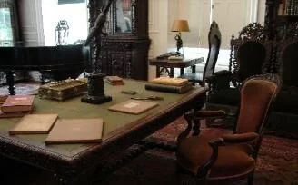 henry wadsworth longfellow house - library